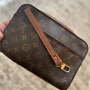 Louis Vuitton Monogram Clutch